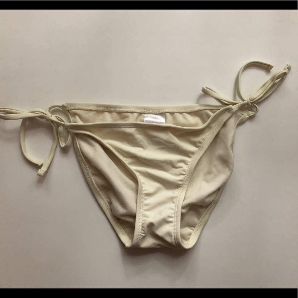 Bikini bottoms